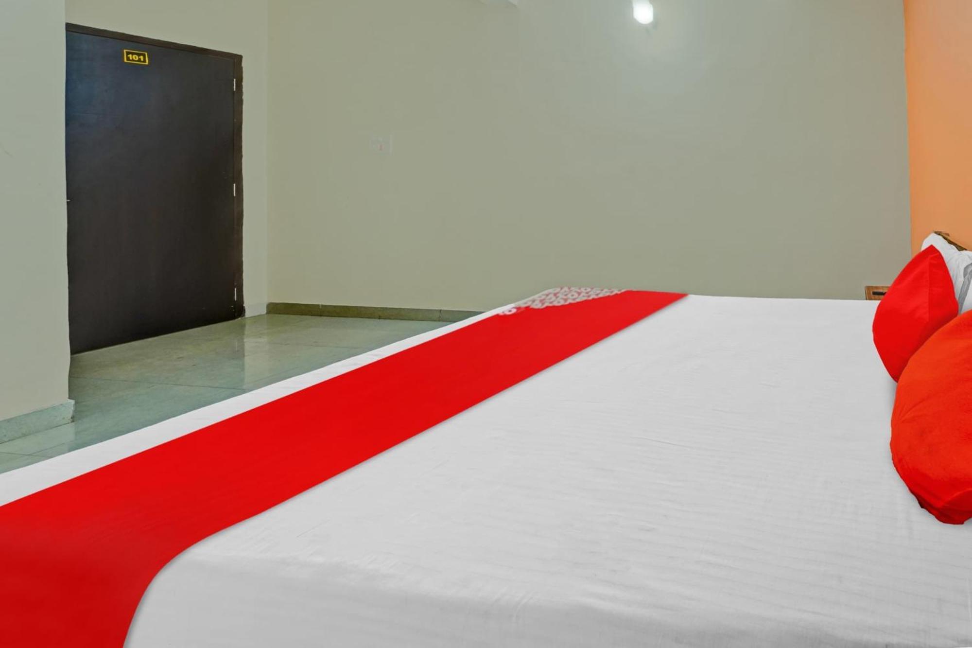 Hotel O Grand Paradise Inn & Banquet Hall Patna  Extérieur photo
